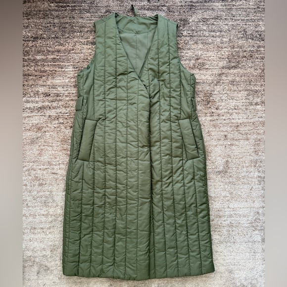 Lululemon Belted Long Insulated Vest Medium Olive - Picture 6 of 9